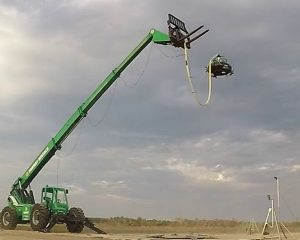 Hier der Prototyp des MX-1 bei Freiflugversuchen auf dem NASA-Testgelände Wallops Island. (#3)