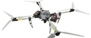 Die Multirotor-Drohne "MULTIROTOR G4 Recon One" kann militärische Überwachungsaufgaben erfüllen. Ähnliche Geräte sind bereits im Einsatz, wenn auch nicht bei der Bundeswehr. (#08)