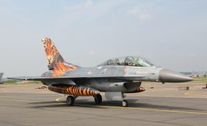 Die Türkei verfügt über 240 F-16-Jäger verschiedener Versionen und baut das Flugzeug in Lizenz. (#1)