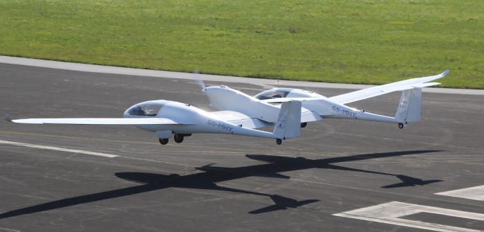 Brennstoffzelle: HY4 hebt als erstes Brennstoffzellen-Flugzeug der Welt ab