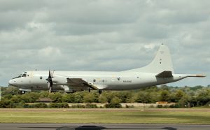 Vorbeiflug einer P-3C „Orion“ der Bundeswehr (Marineflieger) auf dem Royal International Air Tattoo 2016 in Fairford.  (#12)