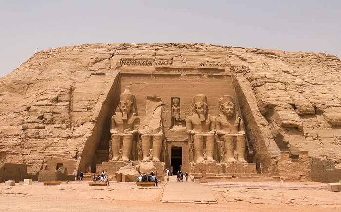 Die Cheopspyramide in Ägypten ist angeblich eines der Relikte, die die Außerirdischen auf der Erde hinterließen. ( Foto: Adobe Stock - hlxandr )