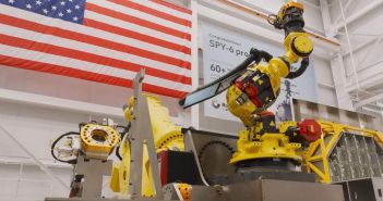 Vertikal integrierte Produktion liefert SPY-6 Radarsysteme pünktlich und (Foto: Raytheon .  RTX)