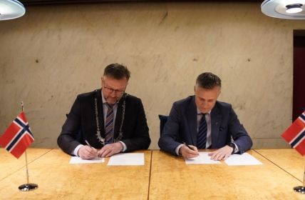 Andoy und Rheinmetall Nordic AS unterzeichnen LOI für (Foto: Rheinmetall AG)